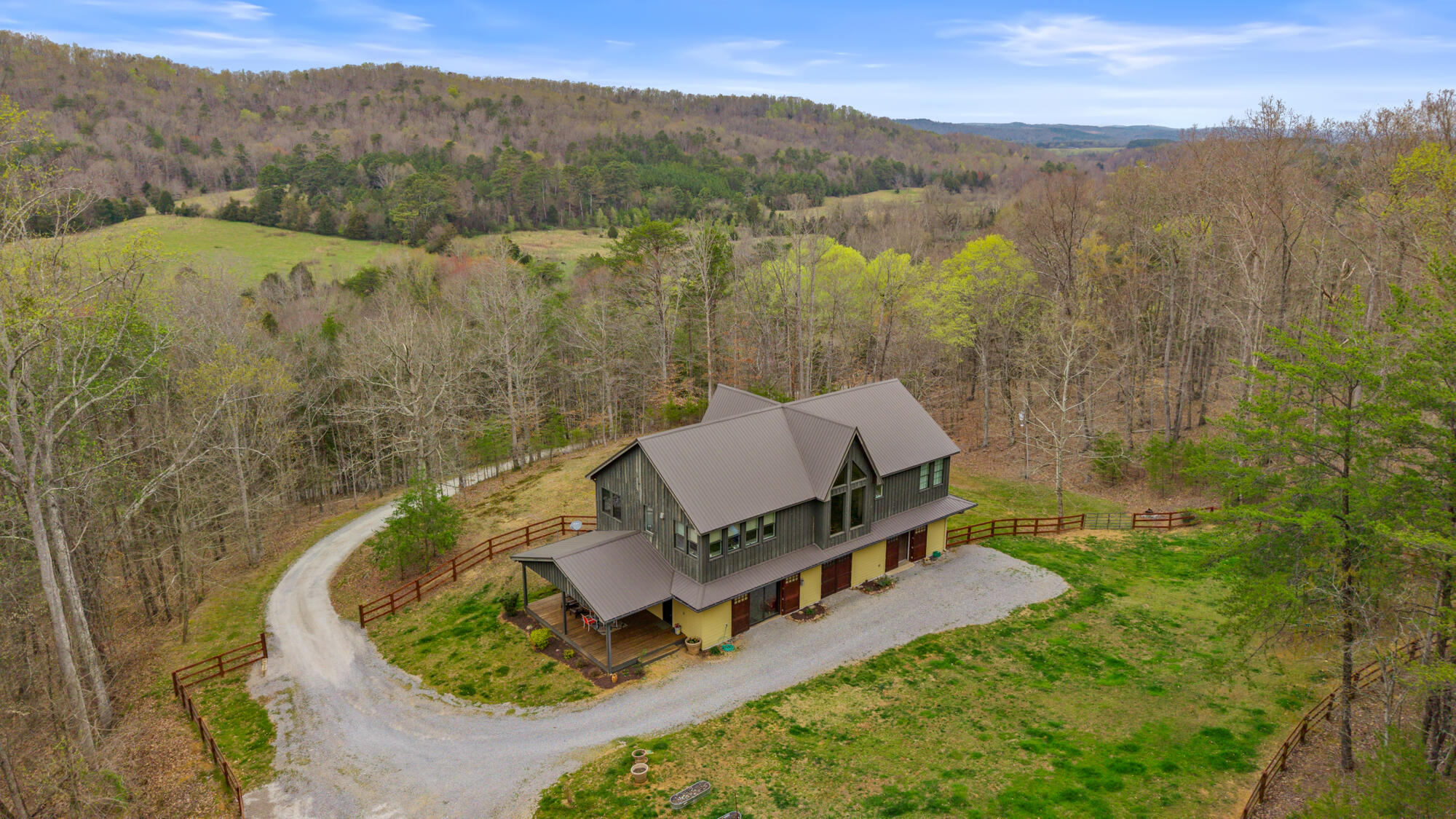 2476 Guinn Narrows Road Decatur, TN 37322 - Photo 2 of 63 2476 Guinn Narrows Rd-50