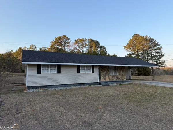 $1,695 | 341 Sanders-Davis Road, Newnan, GA 30263