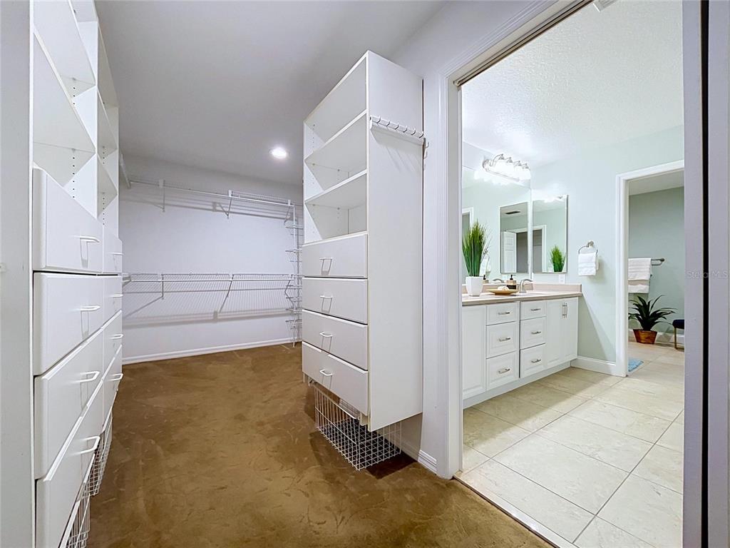1711 Magdalene Manor Drive Tampa, FL 33613 - Photo 61 of 88