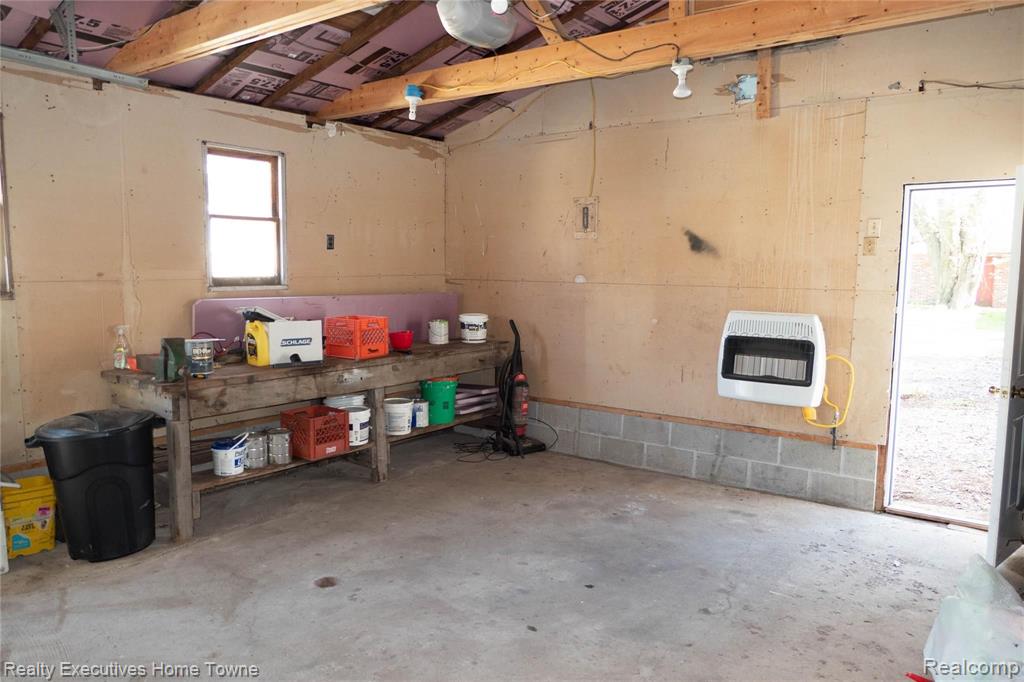 7961 Lakeshore Road Fort Gratiot, MI 48059 - Photo 30 of 37