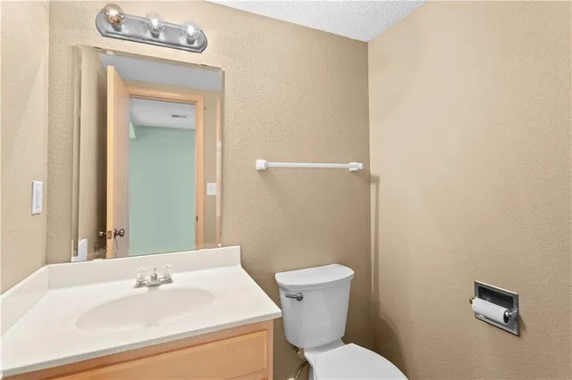 $210,000 | 1228 Northwest Hidden Ridge Circle, Blue Springs, MO 64015