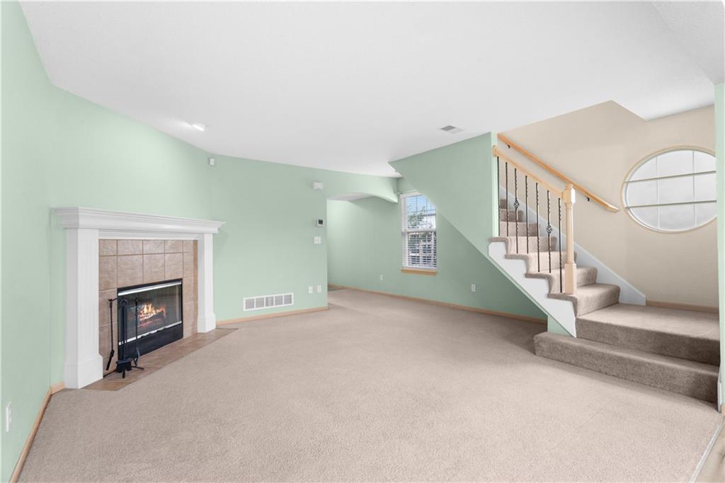 1228 Northwest Hidden Ridge Circle Blue Springs, MO 64015 - Photo 14 of 33