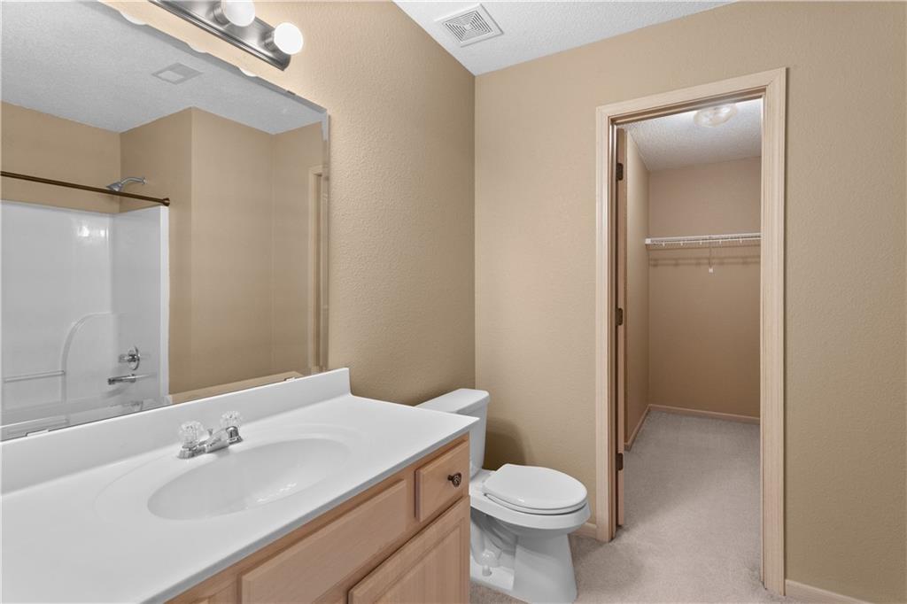 1228 Northwest Hidden Ridge Circle Blue Springs, MO 64015 - Photo 27 of 33