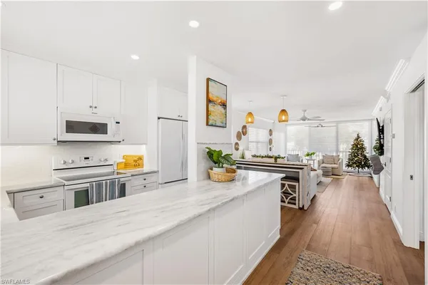 $9,995 | 404 Broad Avenue South, Unit H404, Naples, FL 34102