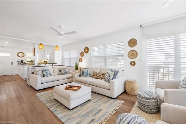 $9,995 | 404 Broad Avenue South, Unit H404, Naples, FL 34102