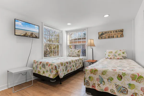 $899,999 | 607 18th Avenue South, North Myrtle Beach, SC 29582