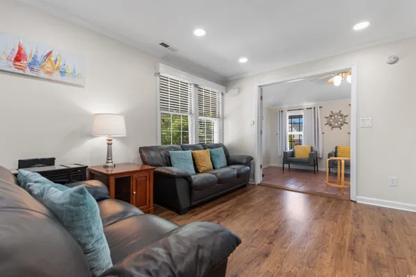 $899,999 | 607 18th Avenue South, North Myrtle Beach, SC 29582