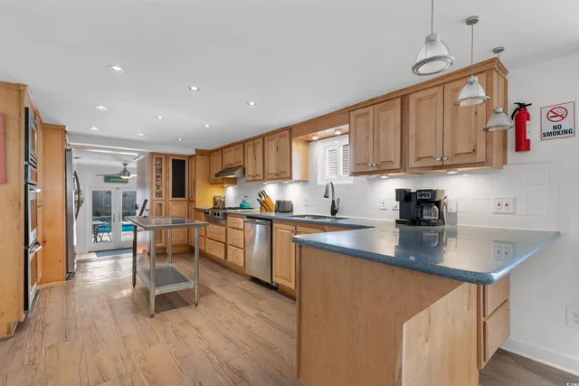 $949,000 | 607 18th Avenue South, North Myrtle Beach, SC 29582