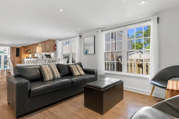 $899,999 | 607 18th Avenue South, North Myrtle Beach, SC 29582