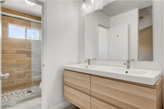 $1,700 | 1661 Cloister Avenue, Henderson, NV 89014