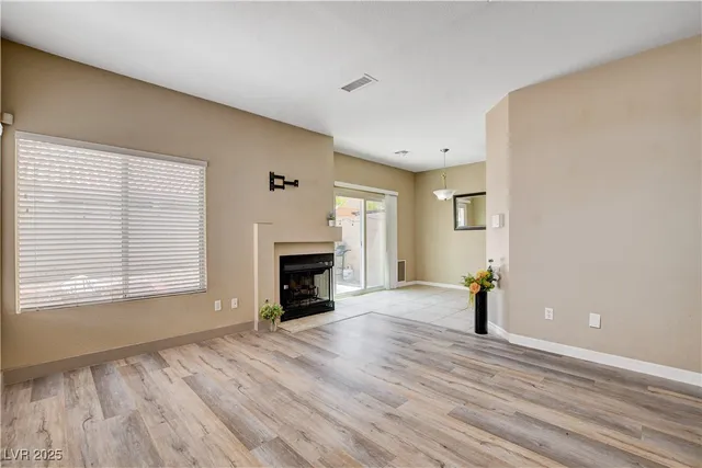 $1,700 | 1661 Cloister Avenue, Henderson, NV 89014