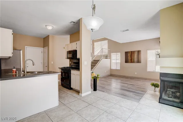 $1,700 | 1661 Cloister Avenue, Henderson, NV 89014