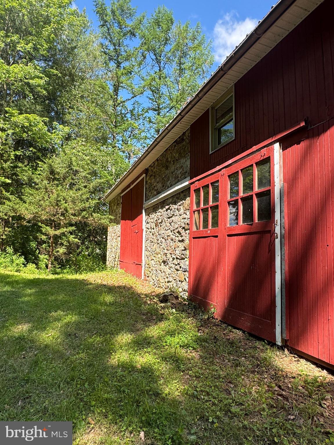 220 Club Road Oley, PA 19547 - Photo 3 of 85 Gallery Image 3