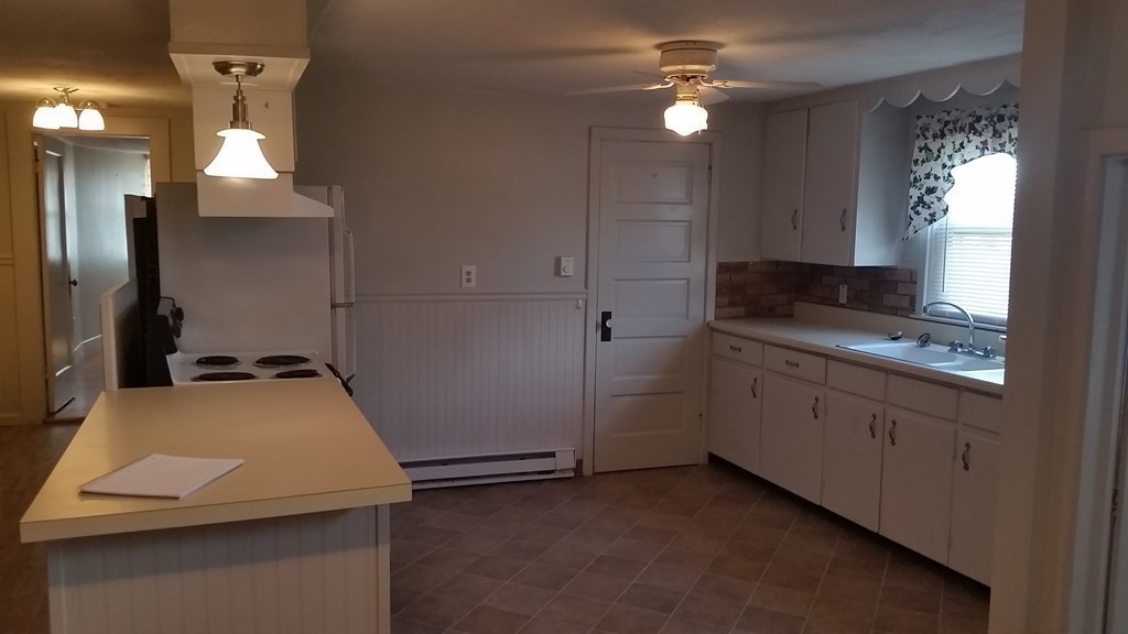 1552 Westover Road Chicopee, MA 01020 - Photo 5 of 16 Gallery Image 5