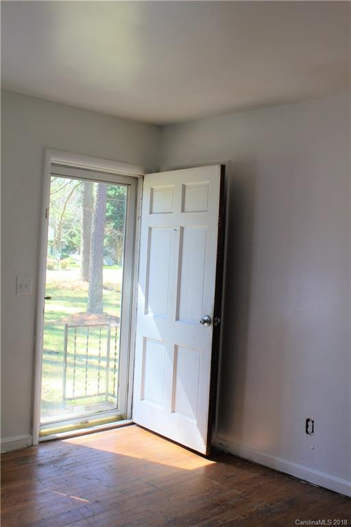 6115 Trysting Road Charlotte, NC 28227 - Photo 3 of 11 Gallery Image 3