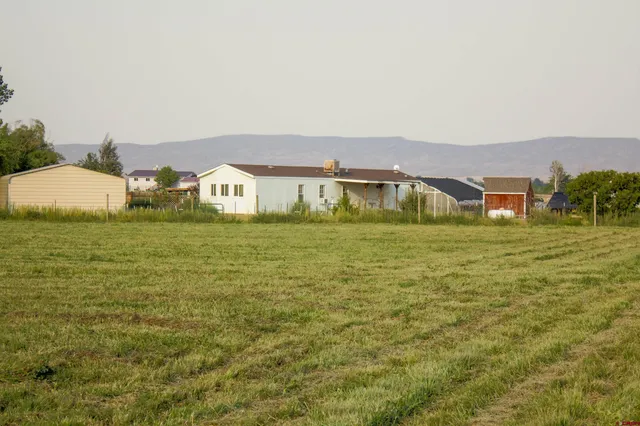 $445,000 | 2405 Mesa Drive, Olathe, CO 81425