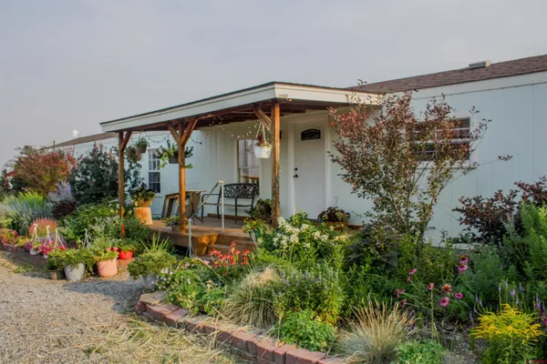 an aerial view of a yard