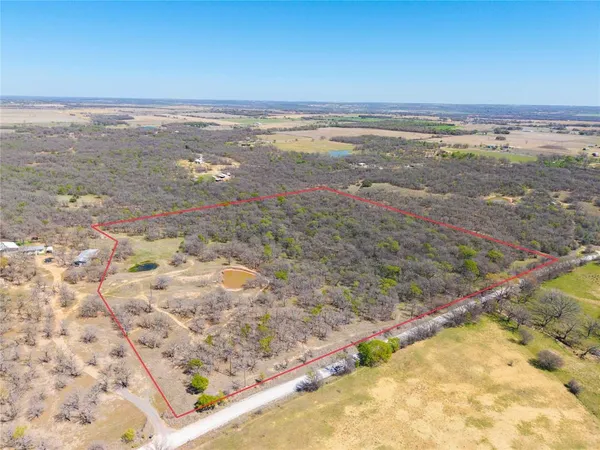 $220,000 | 209 Cr 464 De Leon Tx 76444, De Leon, TX 76444