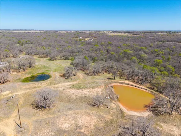 $220,000 | 209 Cr 464 De Leon Tx 76444, De Leon, TX 76444