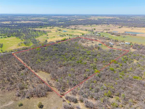 $220,000 | 209 Cr 464 De Leon Tx 76444, De Leon, TX 76444