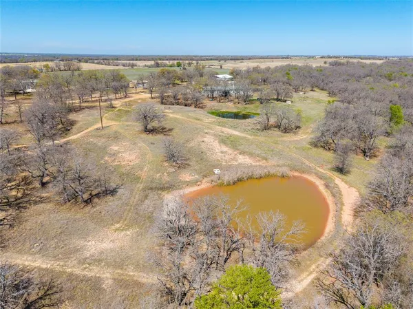 $220,000 | 209 Cr 464 De Leon Tx 76444, De Leon, TX 76444