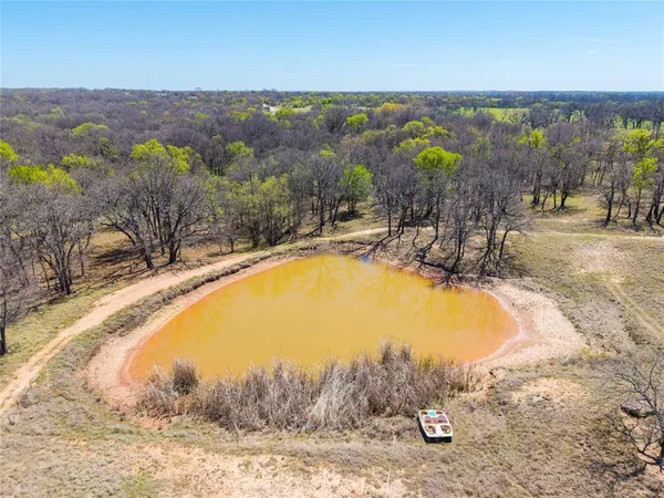 $220,000 | 209 Cr 464 De Leon Tx 76444, De Leon, TX 76444