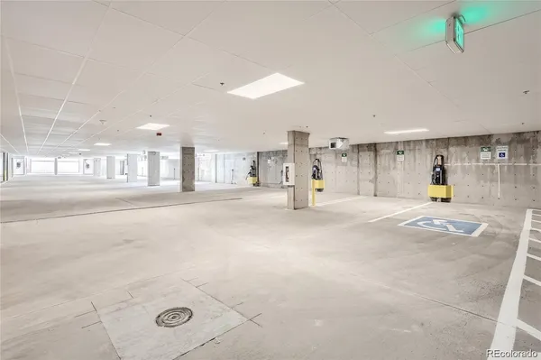 $2,784 | 4900 West 29th Avenue, Unit 102, Denver, CO 80212