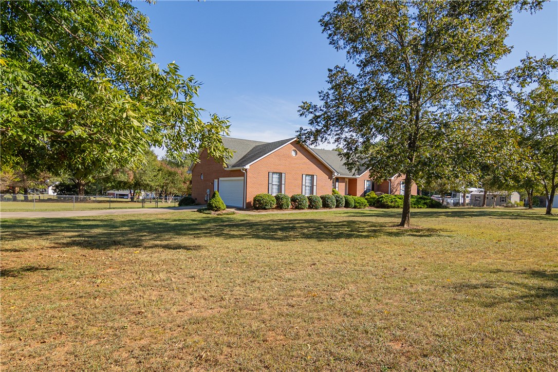 1208 Concord Road Anderson, SC 29621 - Photo 2 of 39