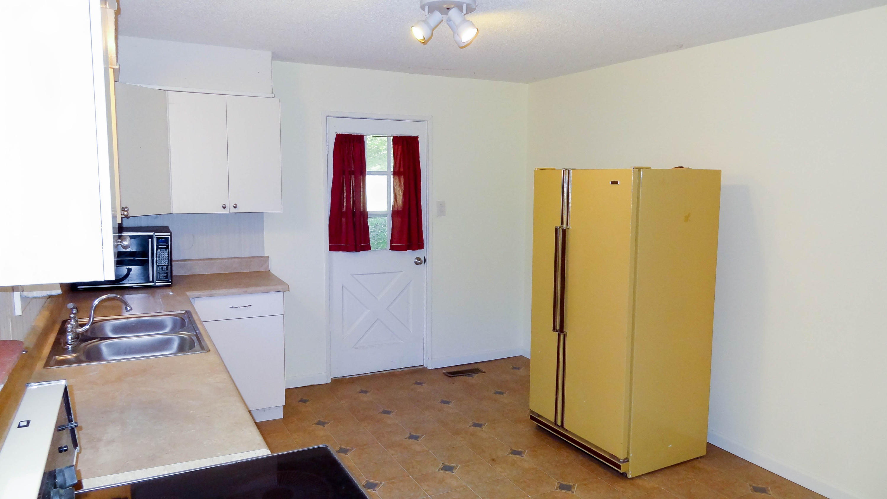 2008 Morris Hill Road Chattanooga, TN 37421 - Photo 20 of 40 In Law Suite