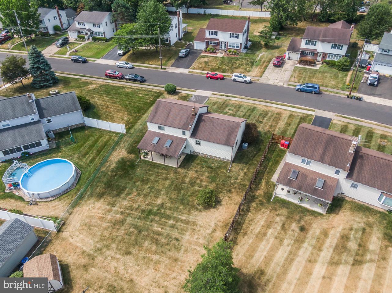 727 Stratford Road Warminster, PA 18974 - Photo 11 of 33 Gallery Image 11