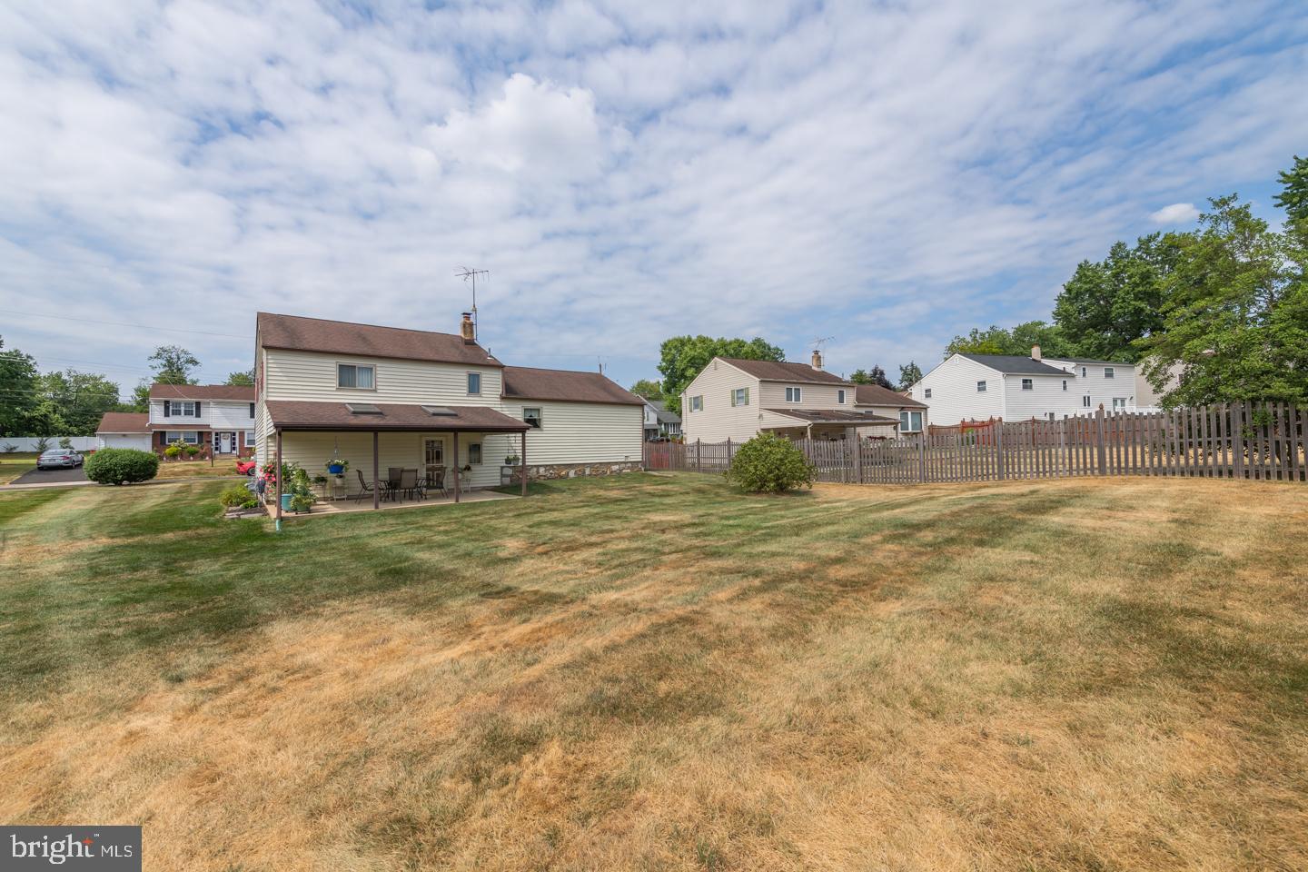727 Stratford Road Warminster, PA 18974 - Photo 6 of 33 Gallery Image 6