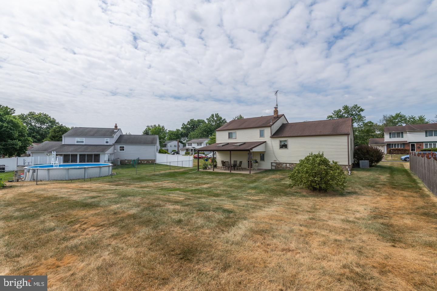 727 Stratford Road Warminster, PA 18974 - Photo 9 of 33 Gallery Image 9