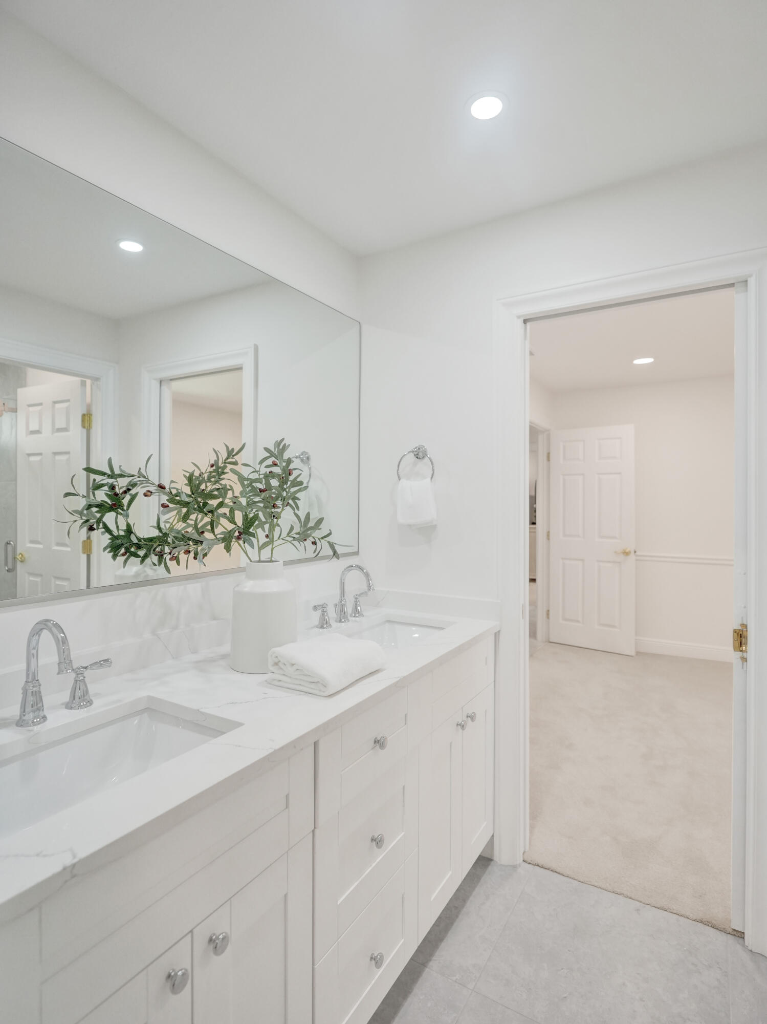 2401 Northwest 39th Street Boca Raton, FL 33431 - Photo 37 of 60 DSC08144