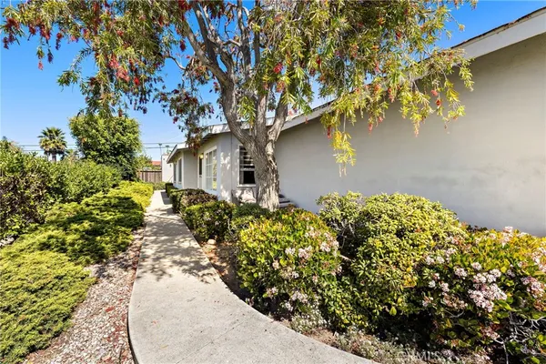 $1,395,000 | 123 Avenida San Fernando, San Clemente, CA 92672