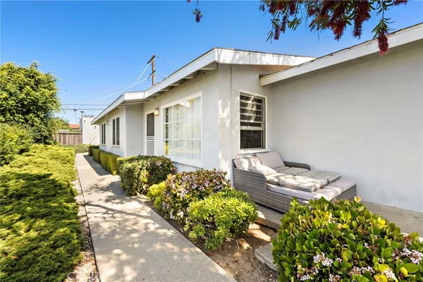 $1,395,000 | 123 Avenida San Fernando, San Clemente, CA 92672