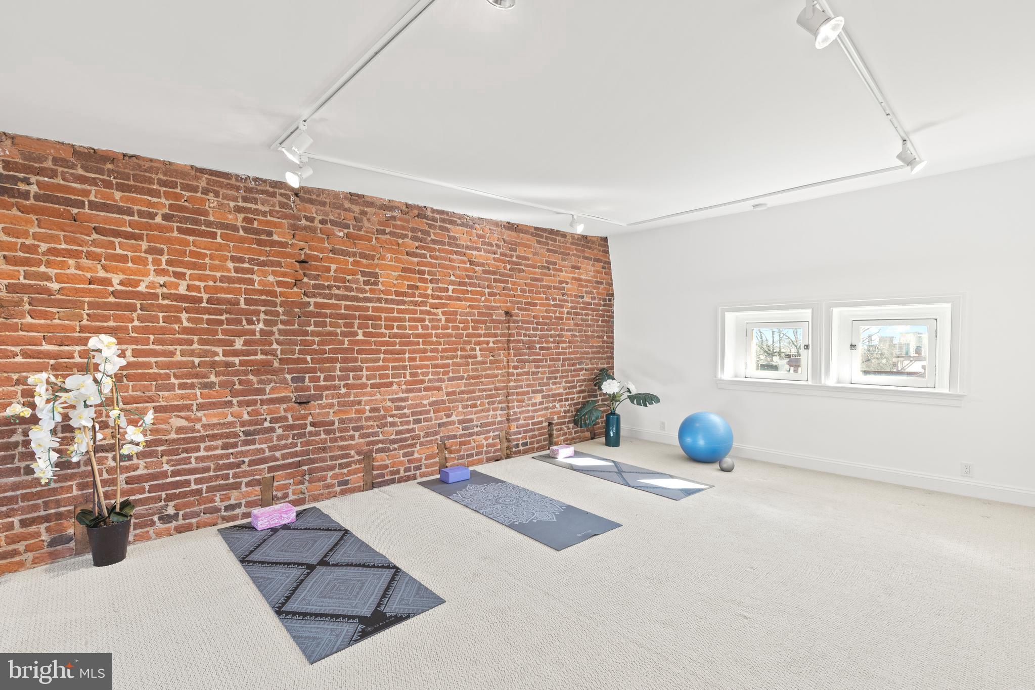 1845 Vernon Street Northwest Washington, DC 20009 - Photo 32 of 53