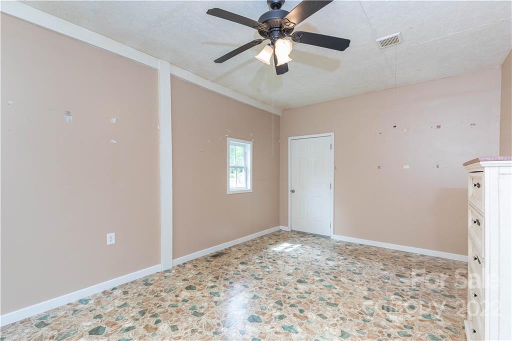 2579 McDaniel Road Chester, SC 29706 - Photo 14 of 39 Gallery Image 14