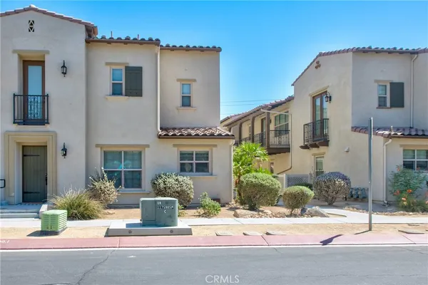 $369,900 | 142 Paseo Bravo, Palm Desert, CA 92211