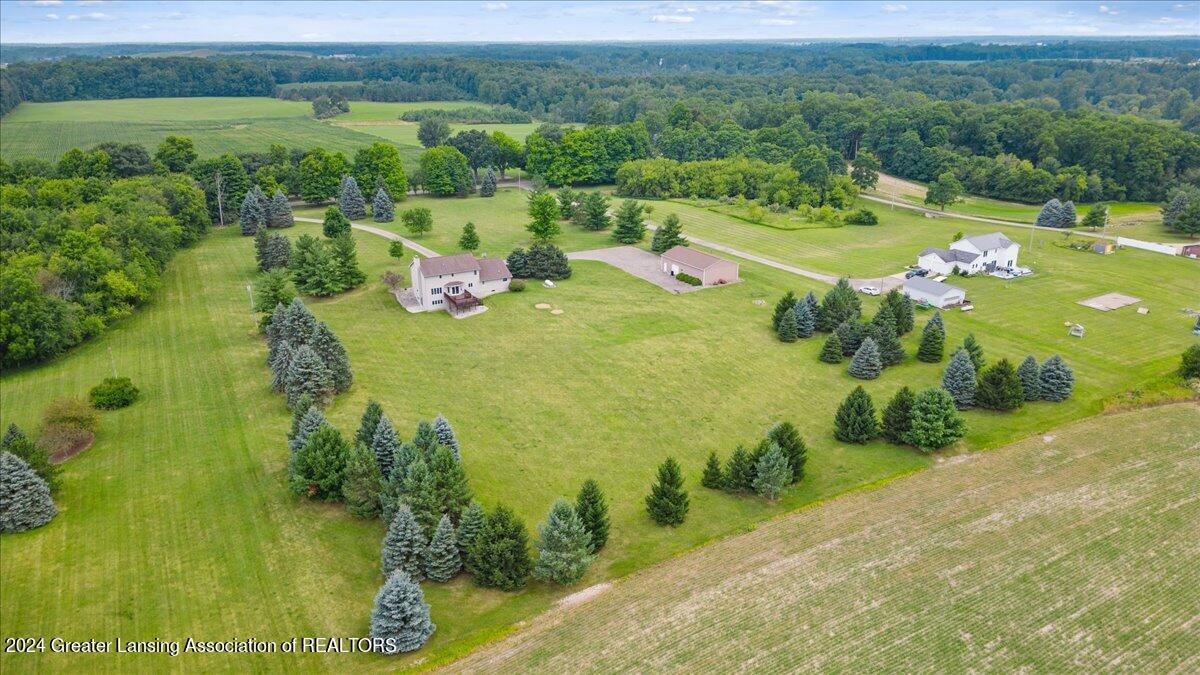 8310 Clark Road Grand Ledge, MI 48837 - Photo 10 of 47 10-Media Jett - 07