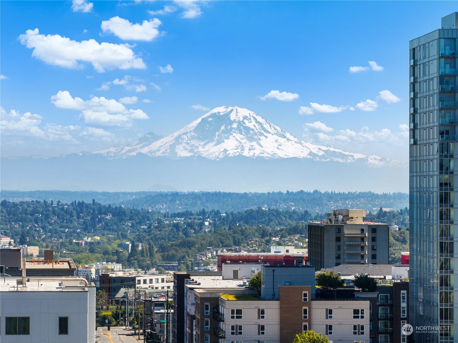 1105 Spring Street, Unit 911 Seattle, WA 98104 - Photo 24 of 28 Gallery Image 24