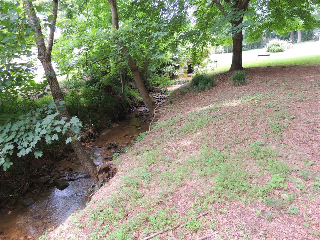 98 Valley Road Hickory, NC 28601 - Photo 22 of 27 Gallery Image 22