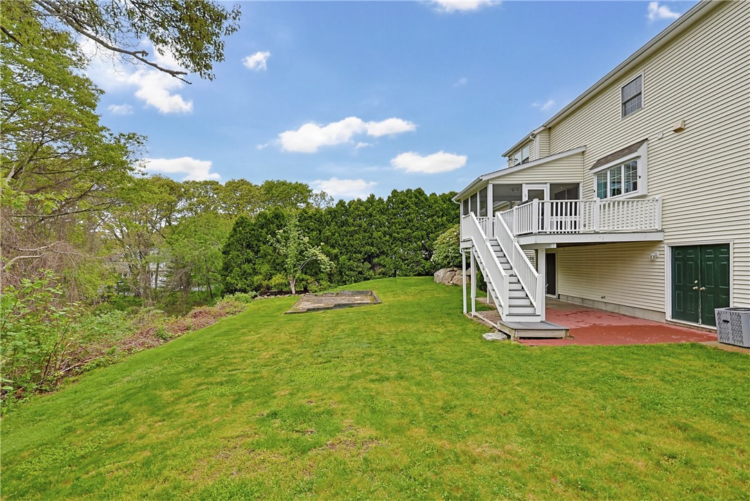28 Rockridge Road Westerly, RI 02891 - Photo 38 of 40