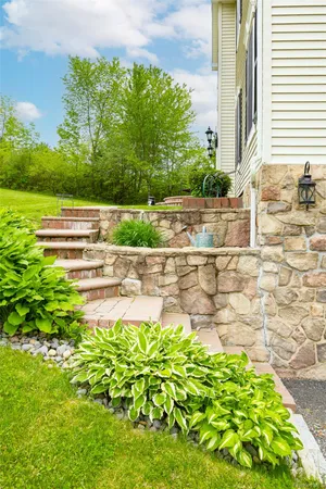 a picture of a wall with a white wall and a white wall