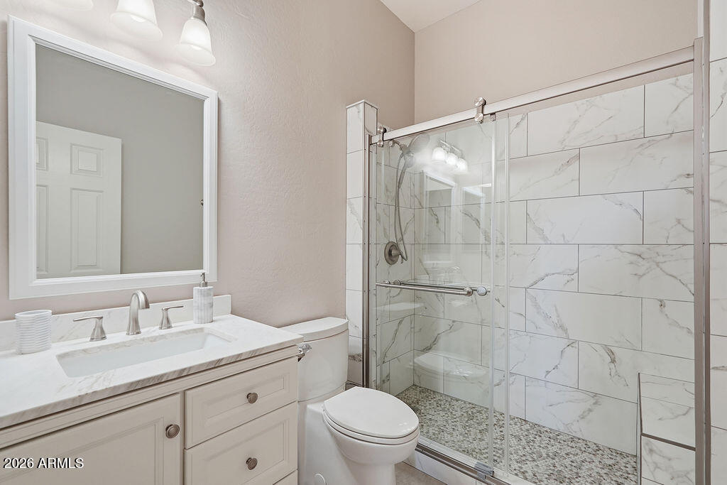 6738 Rachael Way Gilbert, AZ 85298 - Photo 27 of 61 Bathroom 2