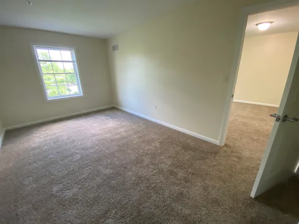 $1,807 | 50 Sentinel Court, Unit 205, Manchester, NH 03103