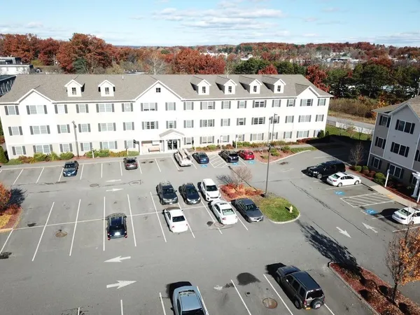 $1,807 | 50 Sentinel Court, Unit 205, Manchester, NH 03103