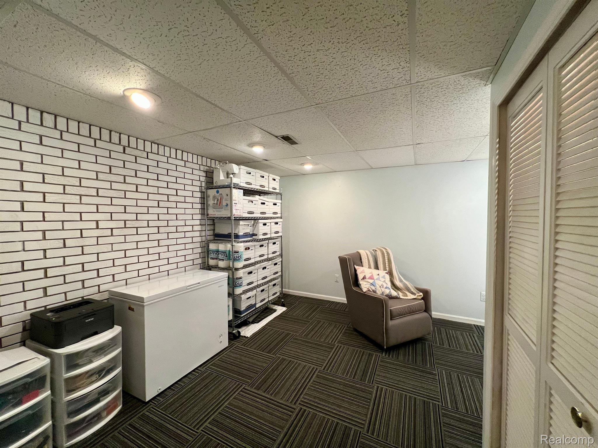 107 Walnut Boulevard Rochester, MI 48307 - Photo 23 of 32 Gallery Image 23