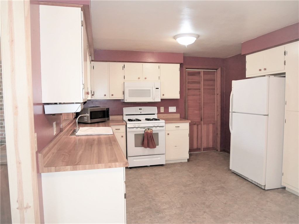 199 Huffer Road Parma, NY 14468 - Photo 11 of 15