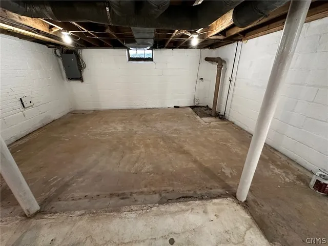 $259,900 | 2803 Ogden Place, Utica, NY 13501