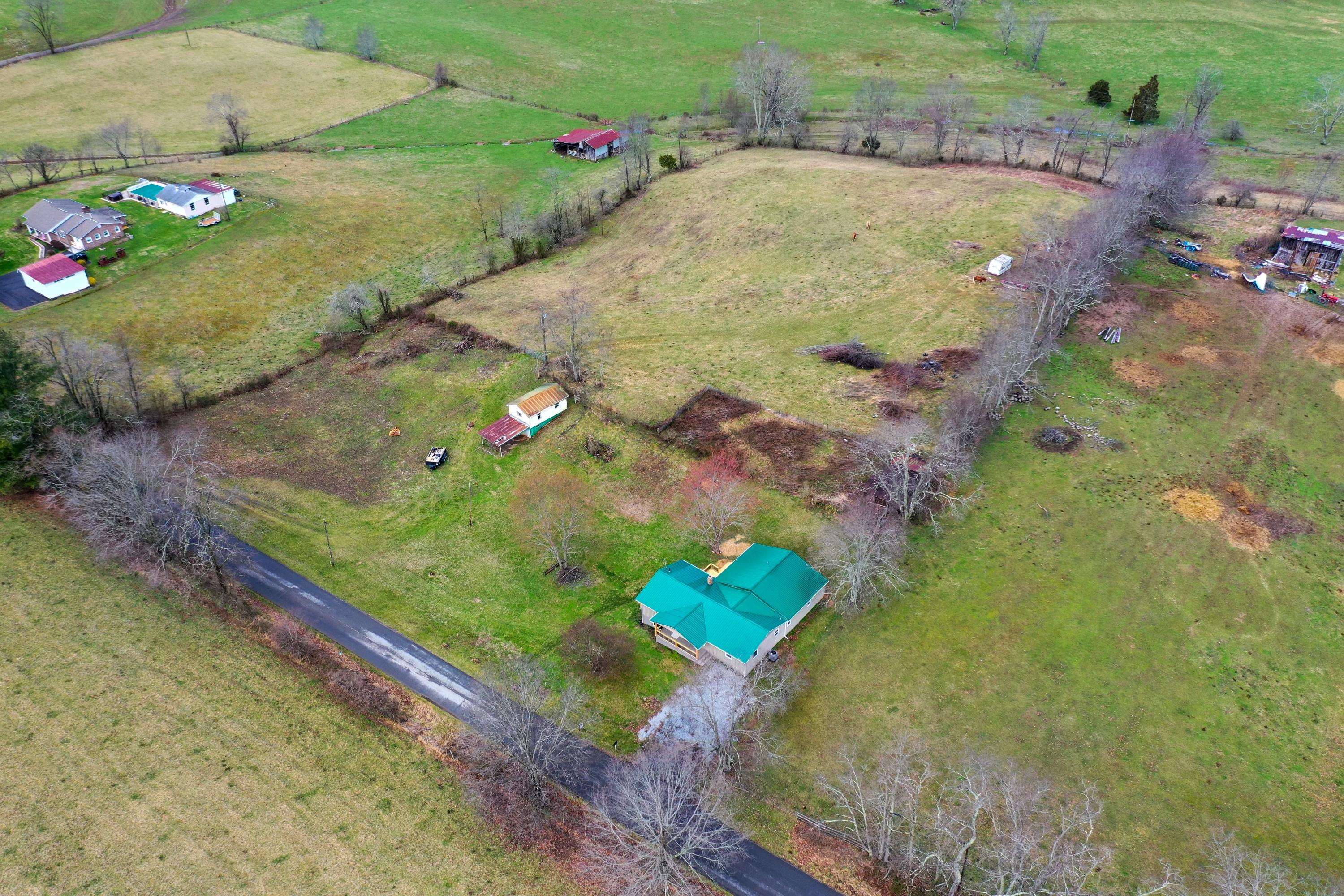 38407 Widener Valley Road Glade Spring, VA 24340 - Photo 27 of 33 DJI_0539-min